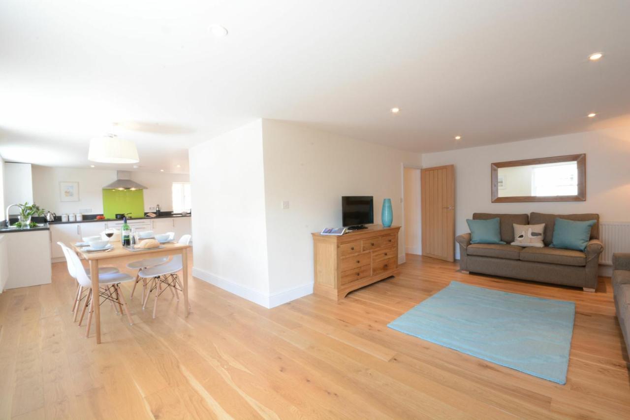 Southwold Arms Apartment ภายนอก รูปภาพ