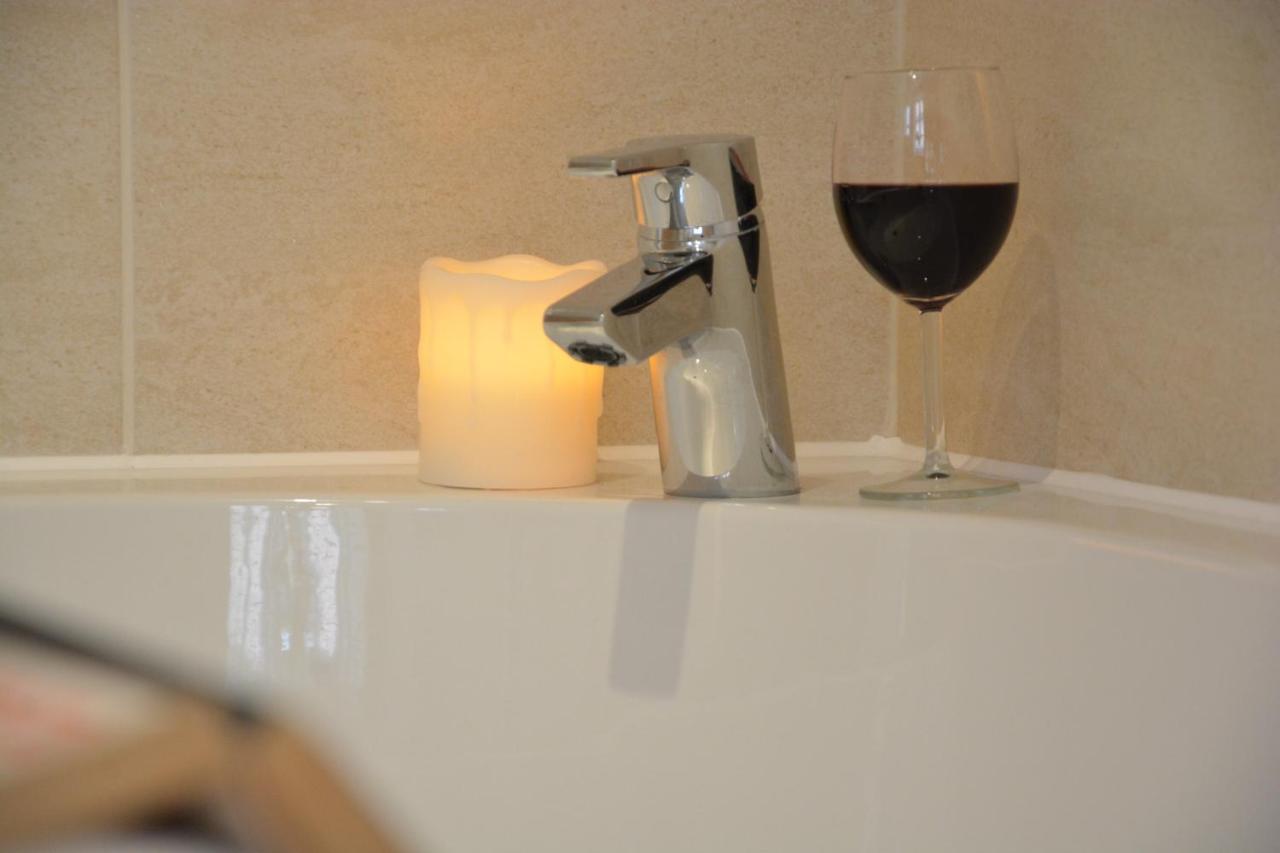 Southwold Arms Apartment ภายนอก รูปภาพ